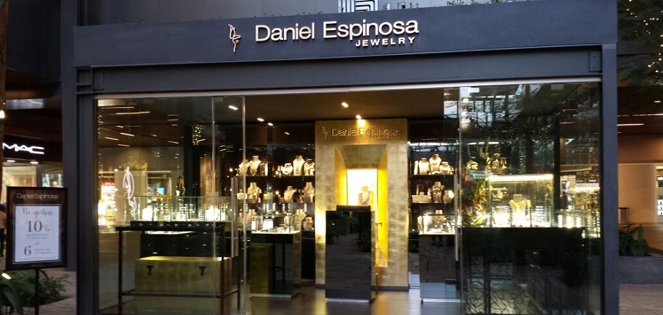 Daniel Espinosa lleva su joyería al centro comercial Andino en Bogotá